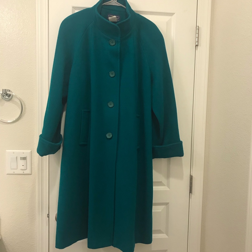 Long Willow Ridge wool green coat